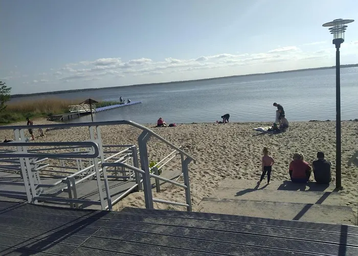 By Szczecin Lagoon With Garden بيت للعطل نوفي فاربنو