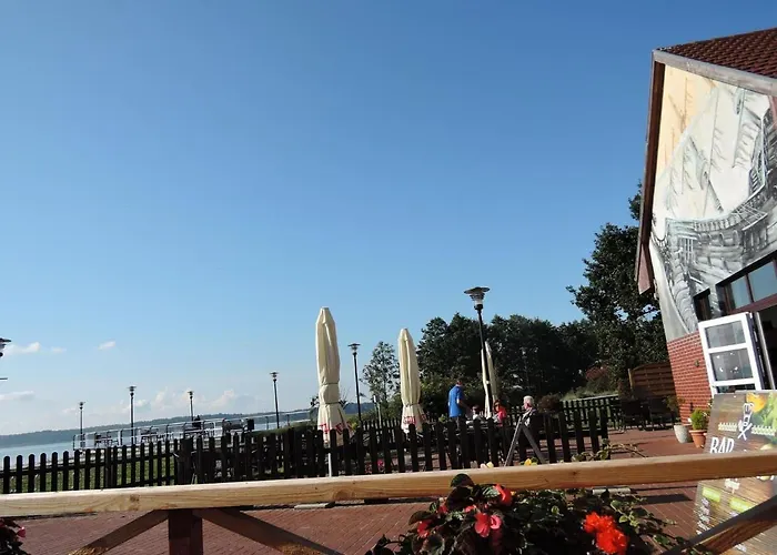 By Szczecin Lagoon With Garden *